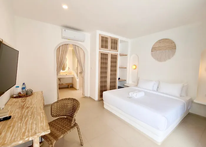 ホテル Khaiyyara Jimbaran Bali