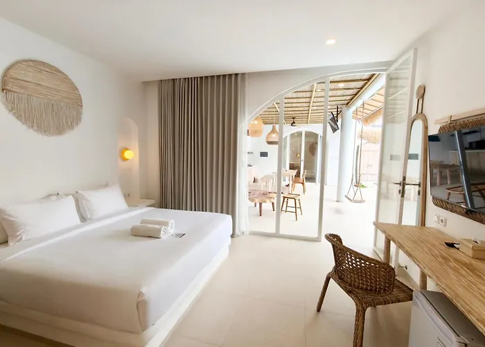 ホテル Khaiyyara Jimbaran Bali